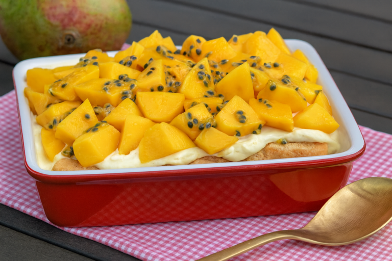 Tropische tiramisu met mango en passievrucht
